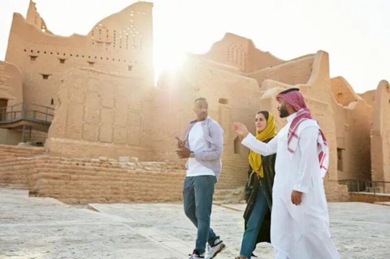 What Are the Rules for Tourists in Saudi Arabia